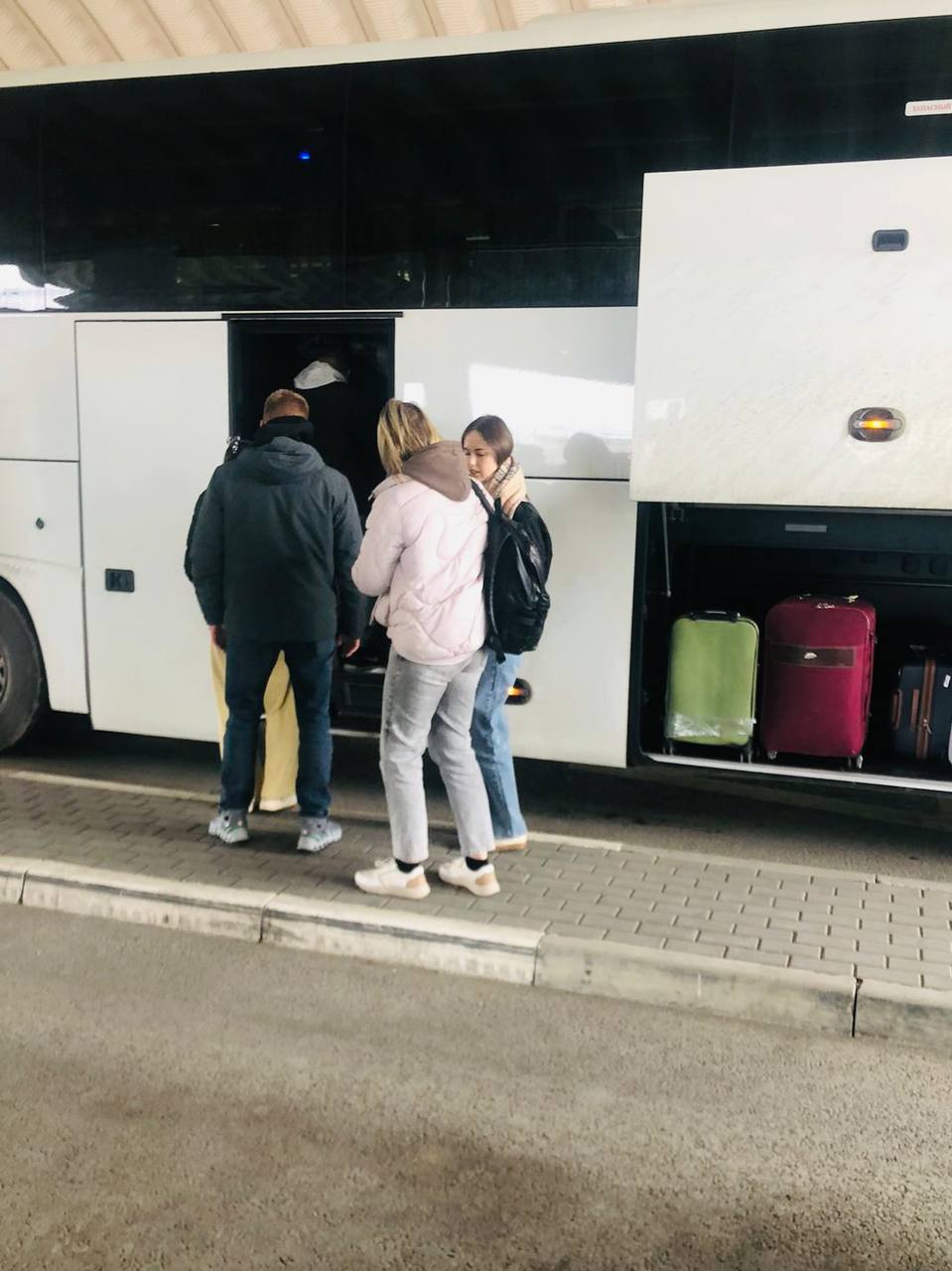 Сообщаем, что 5 марта 2026 года при содействии Посольства России в Баку государственную границу между Азербайджаном и Россией через КПП «Самур» пересекла организованная группа российских граждан численностью 17 человек (из... Сообщаем, что 5 марта 2026 года при содействии Посольства России в Баку государственную границу между Азербайджаном и Россией через КПП «Самур» пересекла организованная группа российских граждан численностью 17 человек (из...