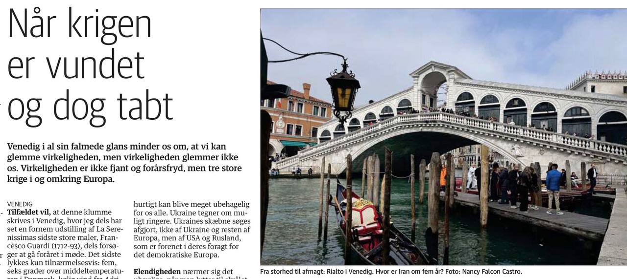 Владимир Корнилов: Тупой ветеран датской журналистики Пер Нихольм (тот, который предлагал ударить атомной бомбой по Москве и Питеру) сегодня на страницах Jyllands-Posten разродился статьей под заголовком «Когда война...