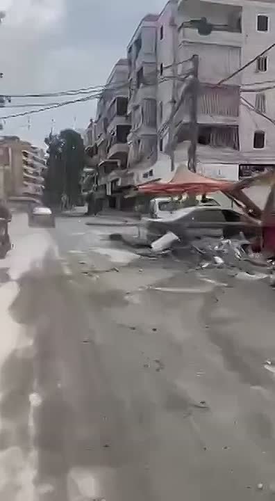 Южная пригородная зона Ливана после многочисленных израильских авиаударов