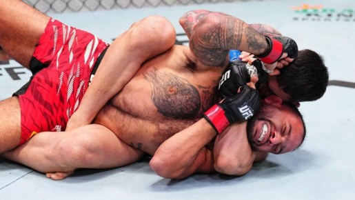 ������ ������: ����� UFC ������� ������-����� ��� ������� ���