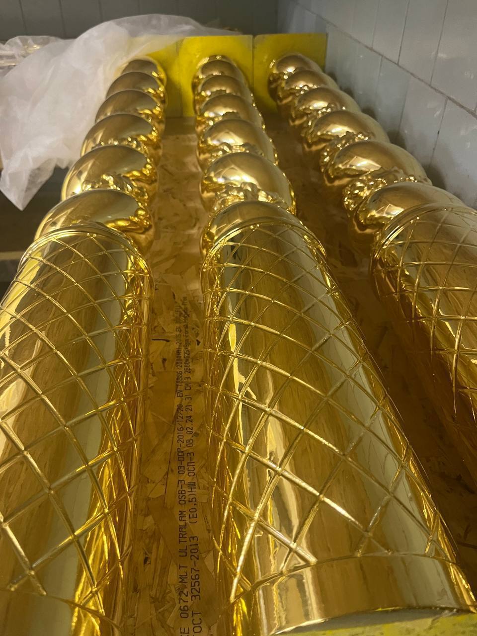 В Печорах приступили к установке отреставрированного иконостаса В Печорах приступили к установке отреставрированного иконостаса