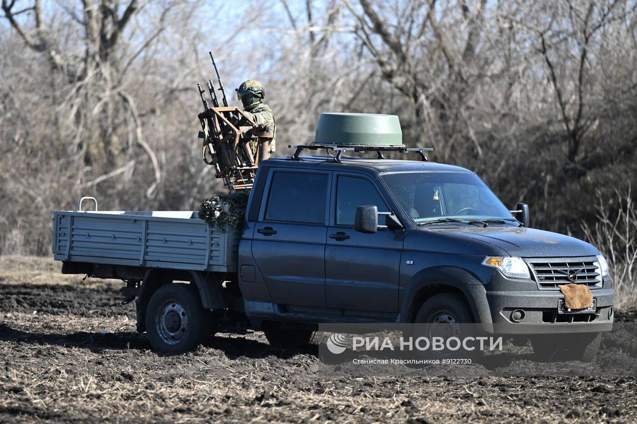 Боевое дежурство ЗРК "Бук-М3" группировки войск "Центр" на Добропольском направлении СВО Боевое дежурство ЗРК "Бук-М3" группировки войск "Центр" на Добропольском направлении СВО